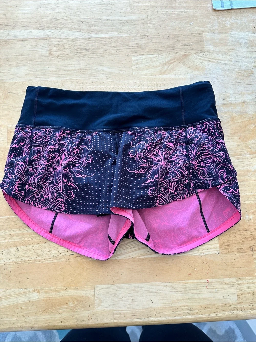Lululemon shorts size 2